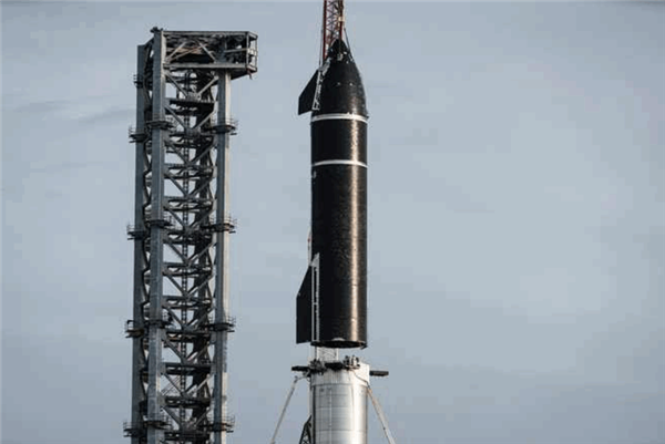 马斯克SpaceX被泼冷水！100吨火箭只运16吨货物 浪费